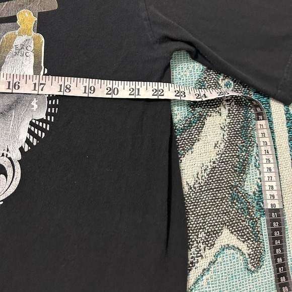 Y2K Ecko Unitd  NYC Graffiti Graphic Tee - Picture 4 of 7